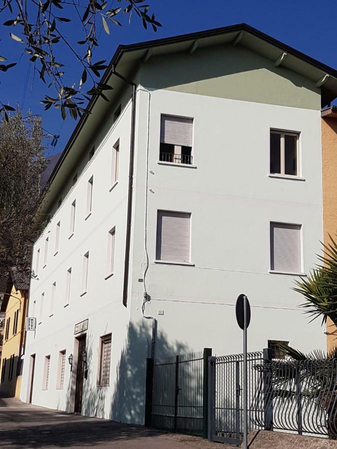 Albergo Meuble Olivi Toscolano Maderno Eksteriør bilde